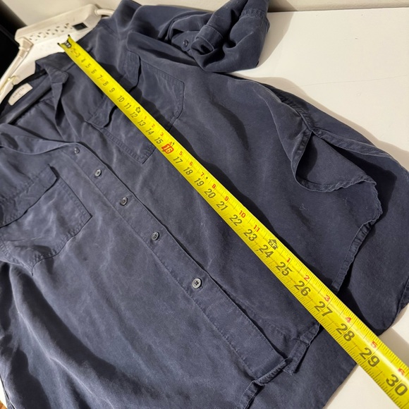 Babaton Aritzia Midnight Blue Button-Down silky minimalist Shirt medium - Picture 5 of 5